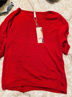 Women’s Red Knit Sweater shirt short sleeve  - Classic V-Neck Pullover